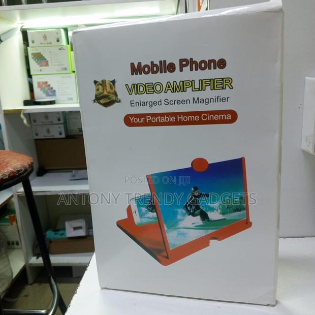 Foldable 3d Smartphone Screen Magnifier For Clear Video Viewing - main view