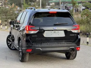Subaru Forester Premium AWD 2019 Black