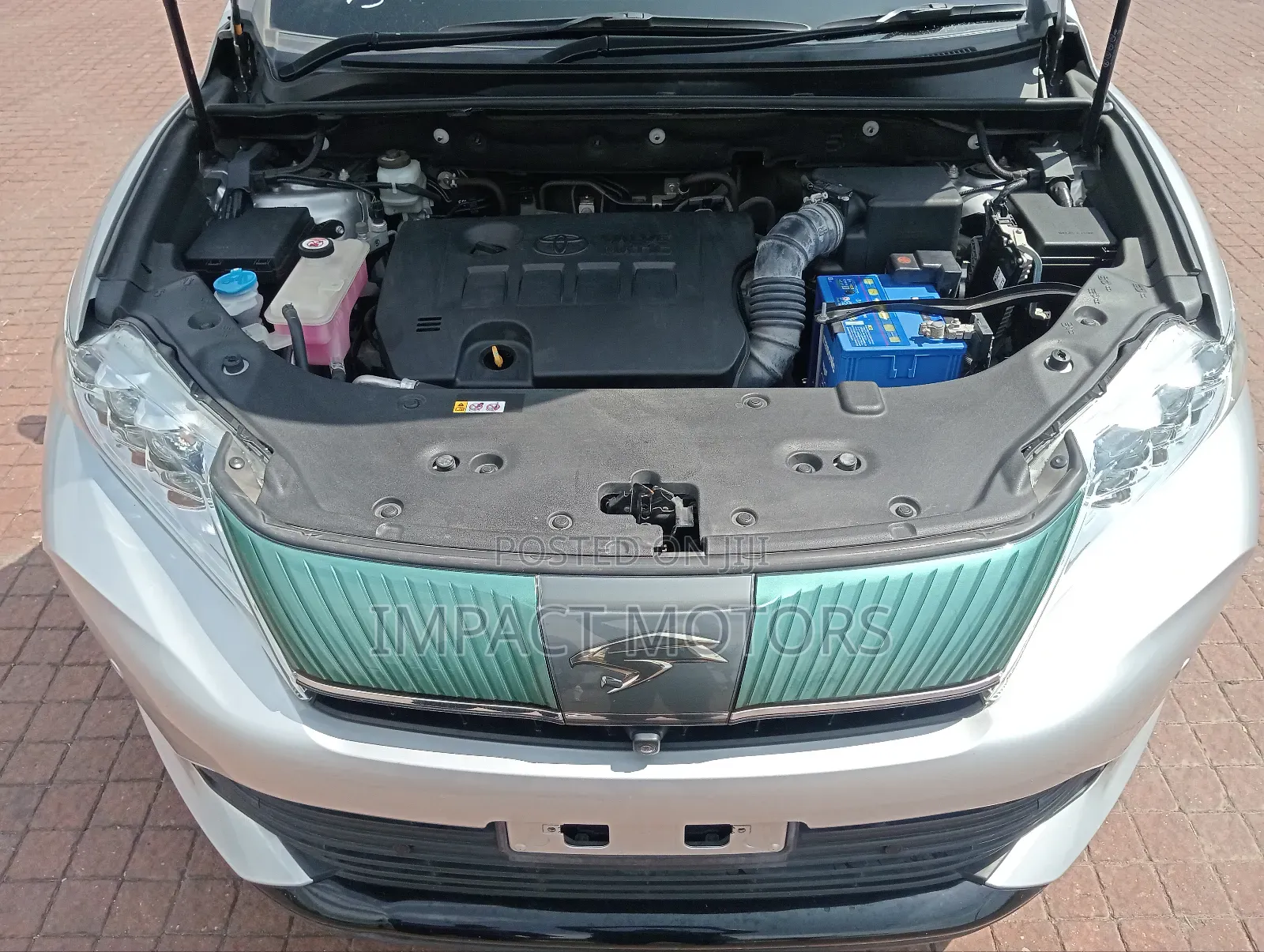 Toyota Harrier 2.0 2018 Silver