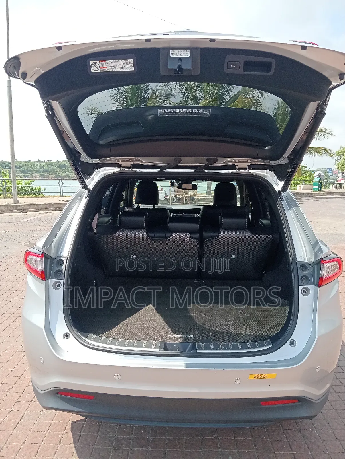 Toyota Harrier 2.0 2018 Silver