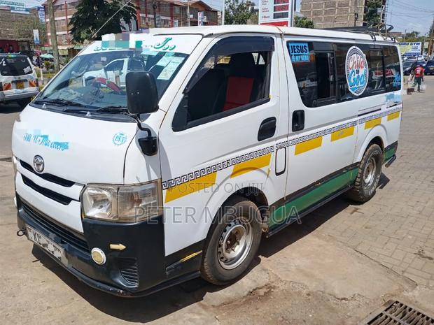 Toyota HiAce 2015 White - thumbnail 2