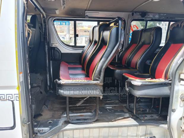 Toyota HiAce 2015 White - thumbnail 7