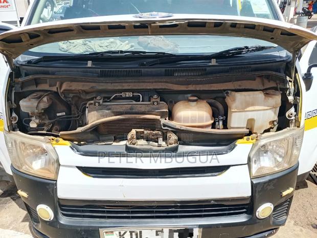 Toyota HiAce 2015 White - thumbnail 8