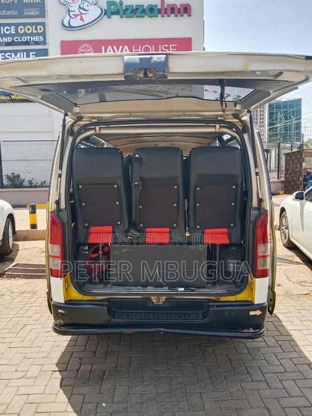 Toyota HiAce 2015 White - thumbnail 9