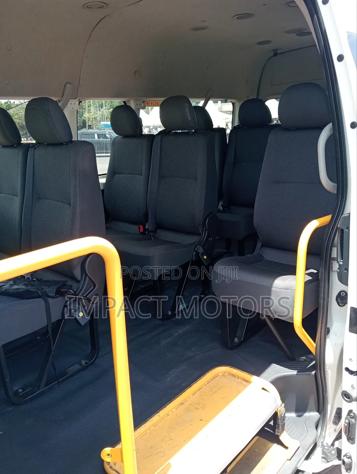Toyota HiAce 2018 White