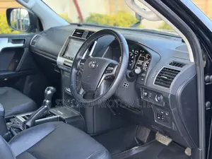 Toyota Land Cruiser Prado 2.7 2019 Black