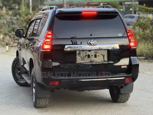 Toyota Land Cruiser Prado 2.7 2019 Black
