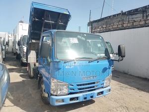 Isuzu Elf Tipper - main view