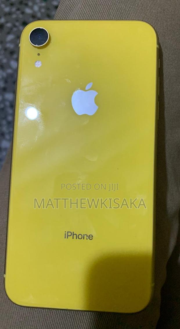 Apple iPhone XR 64 GB Yellow - thumbnail 3