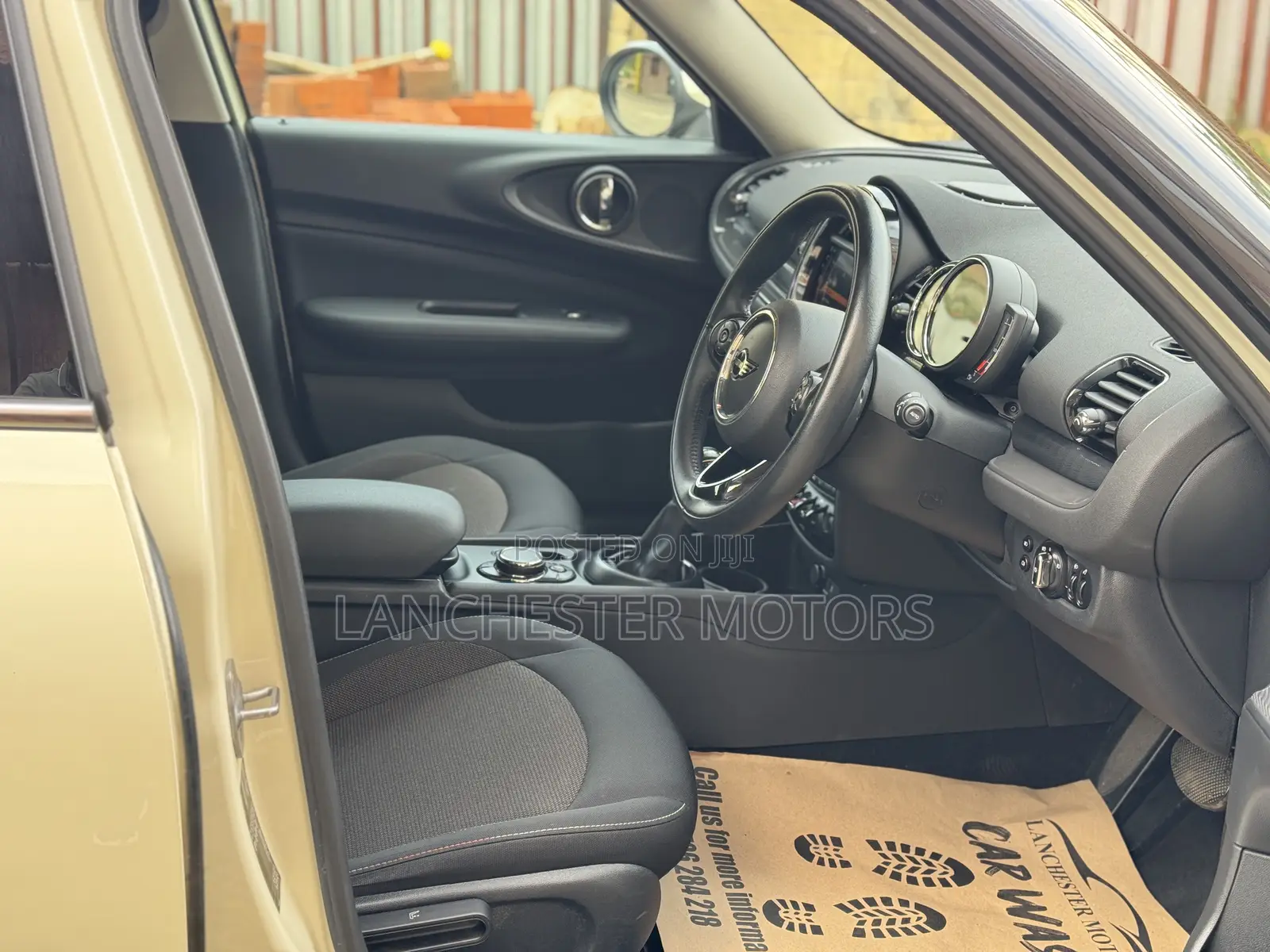 Mini Clubman 2019 Beige