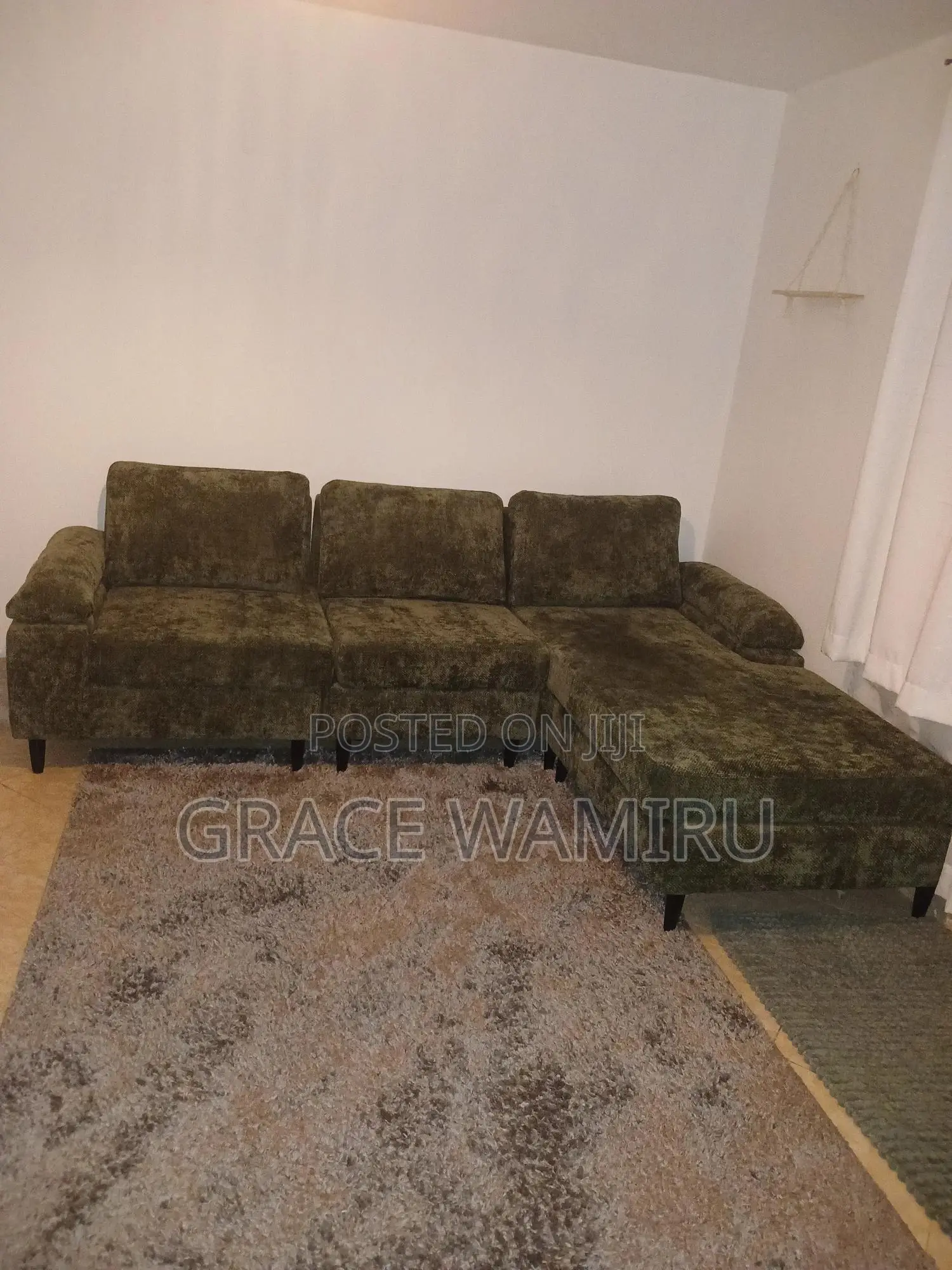 5 Seater L-Shaped Couch