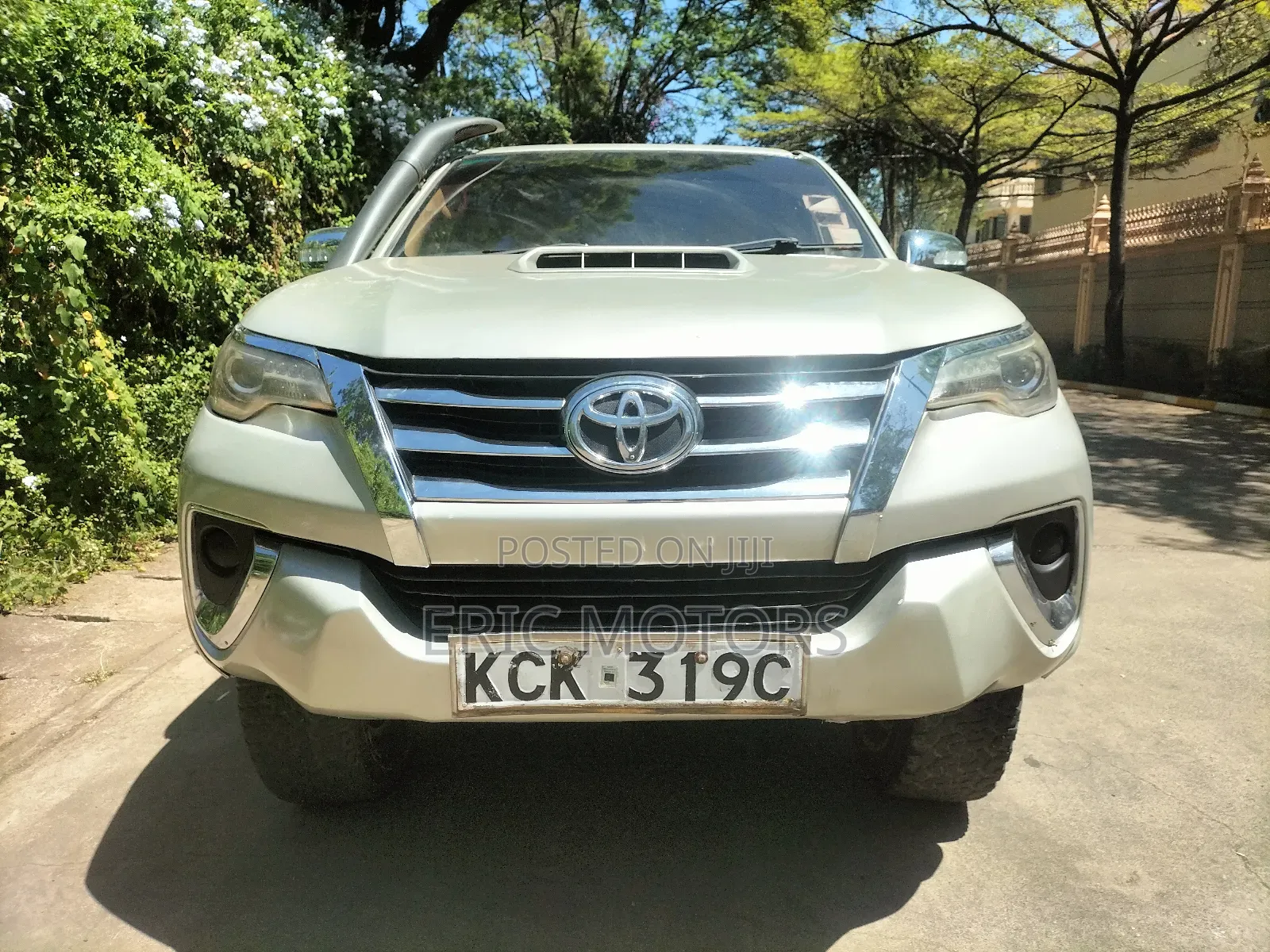Toyota Hilux 2010 Beige