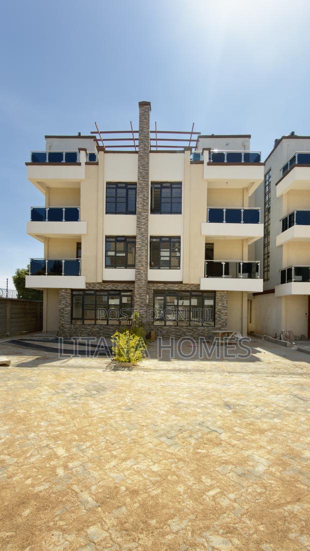 4bdrm Townhouse/Terrace in Kamakis for sale