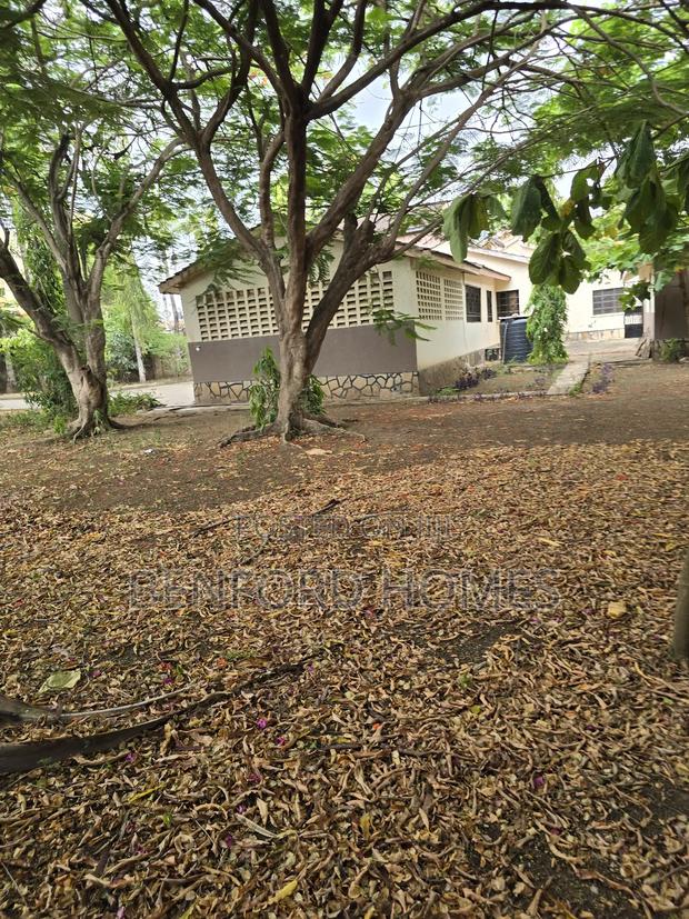 0.6 Prime Plot on Sale Nyali Beach Road. - thumbnail 5