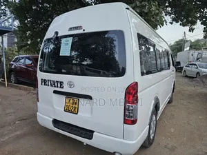 Toyota HiAce 2008 White