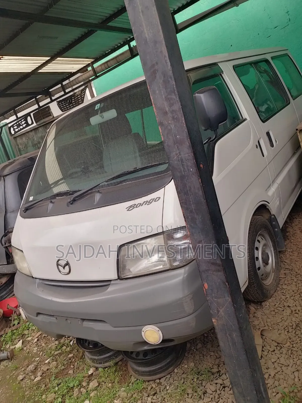 Mazda Bongo 2015 White