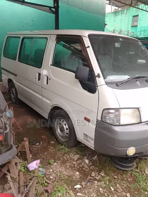 Mazda Bongo 2015 White