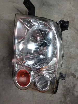 Nissan Hardbody Headlight