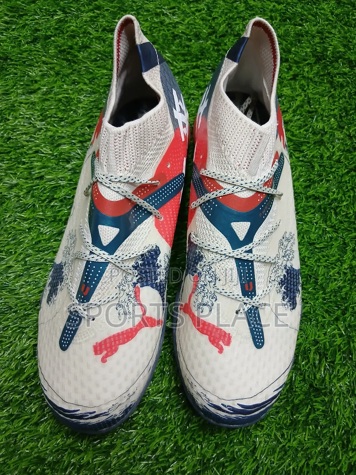 Tsunami Wave Puma Football Trainers Boots