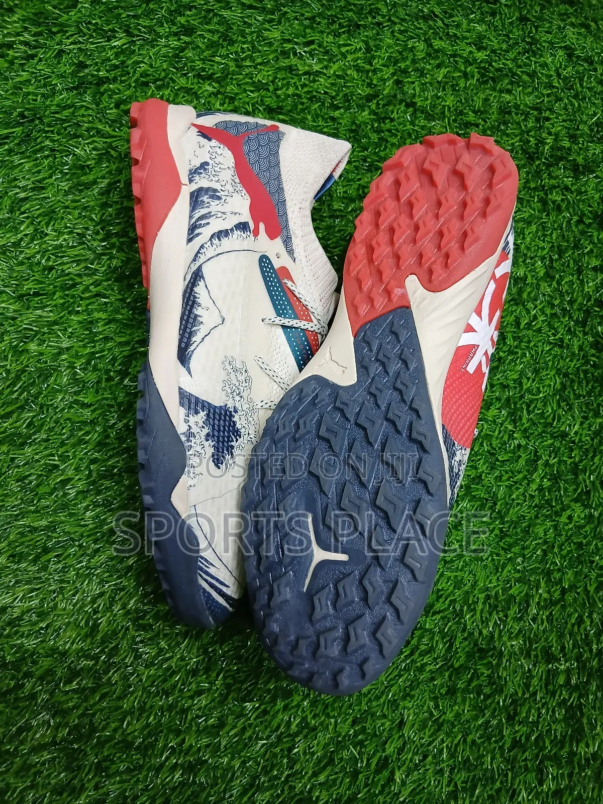 Tsunami Wave Puma Football Trainers Boots