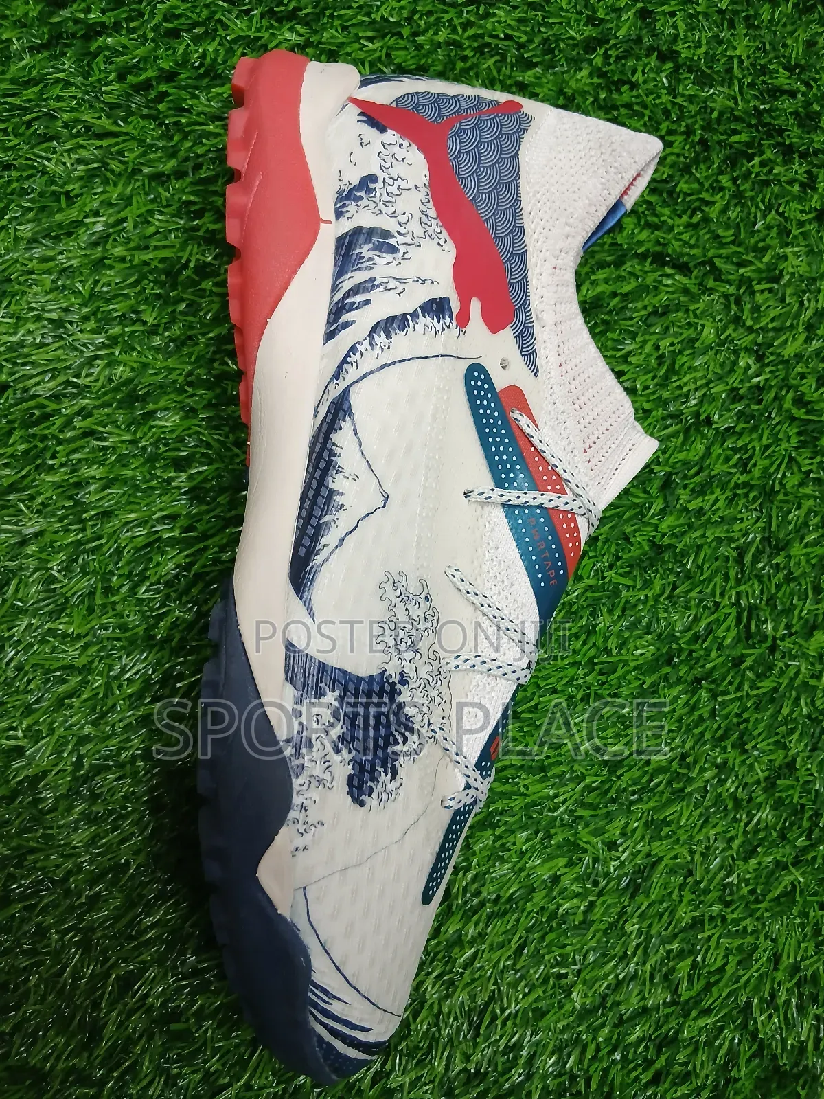 Tsunami Wave Puma Football Trainers Boots