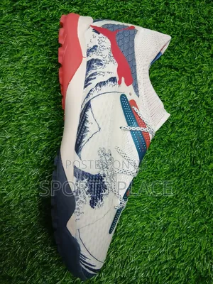 Tsunami Wave Puma Football Trainers Boots
