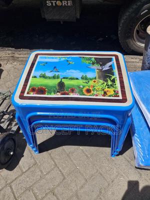 Small Flower Coffee Table. - thumbnail 2