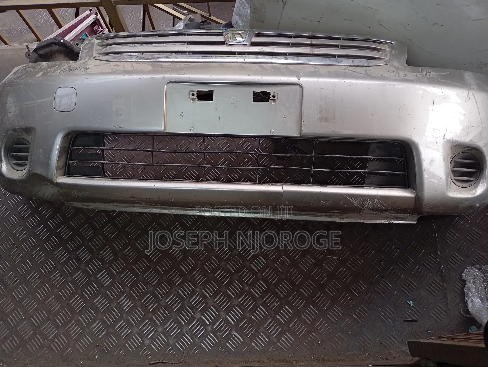 Raum 2006 Front Bumper