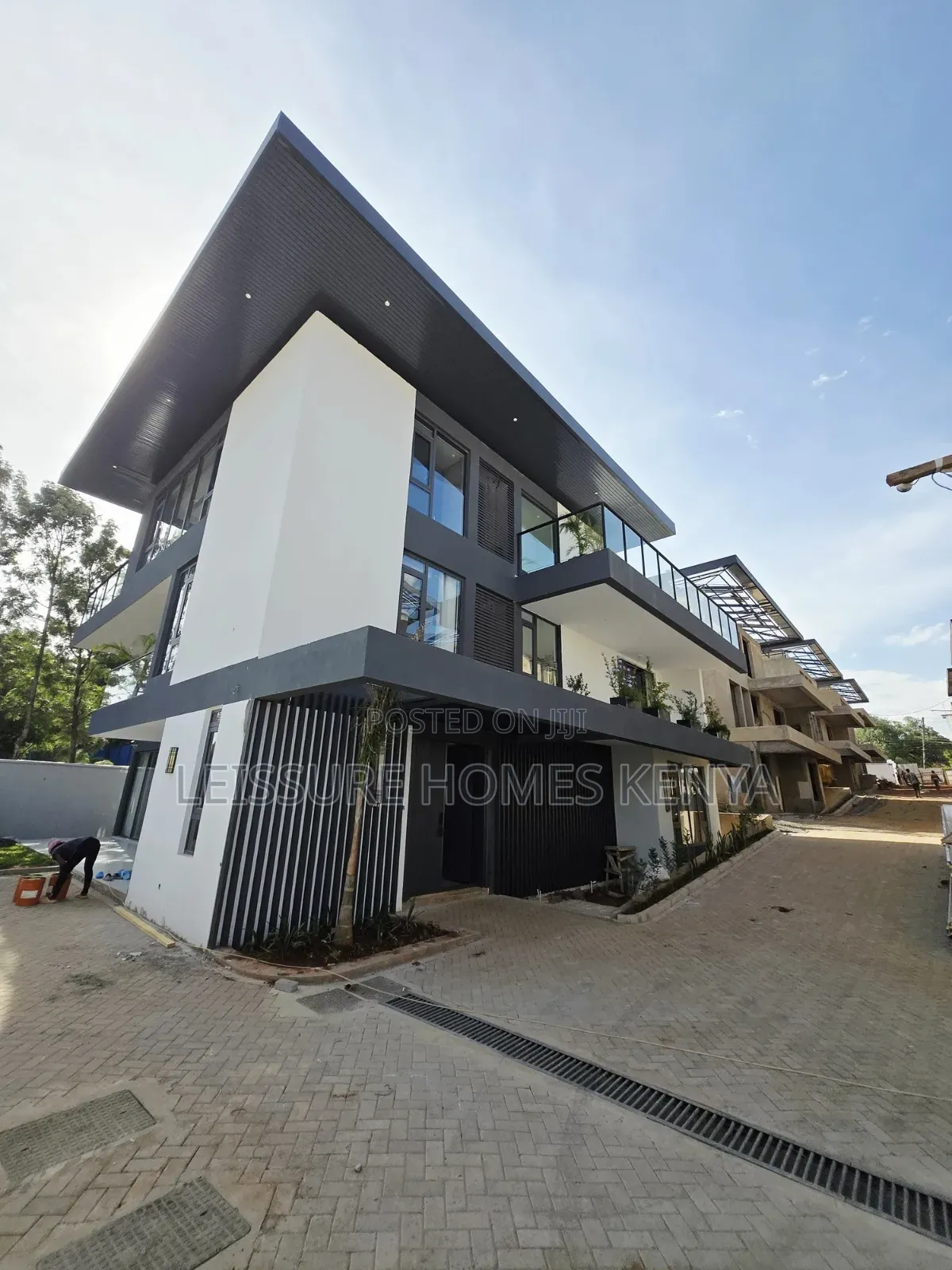 5bdrm Villa in Lavington for sale