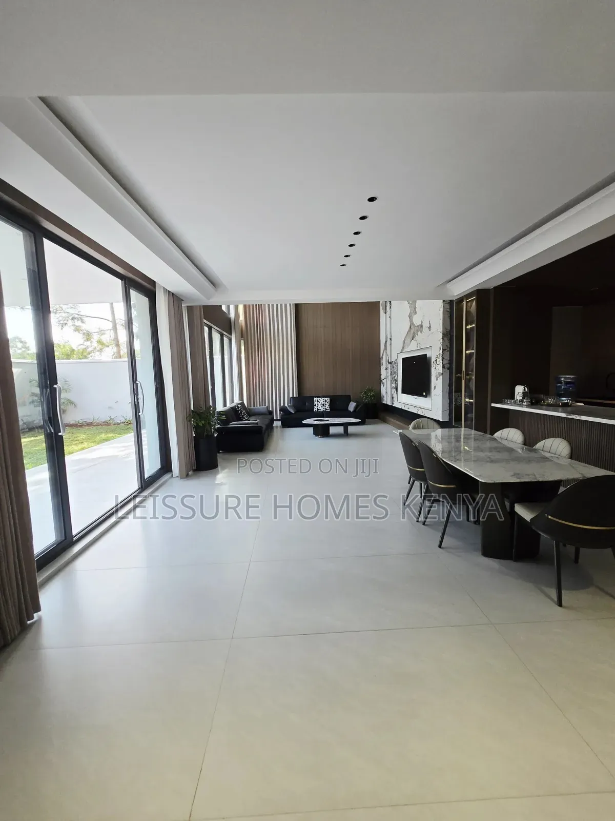 5bdrm Villa in Lavington for sale