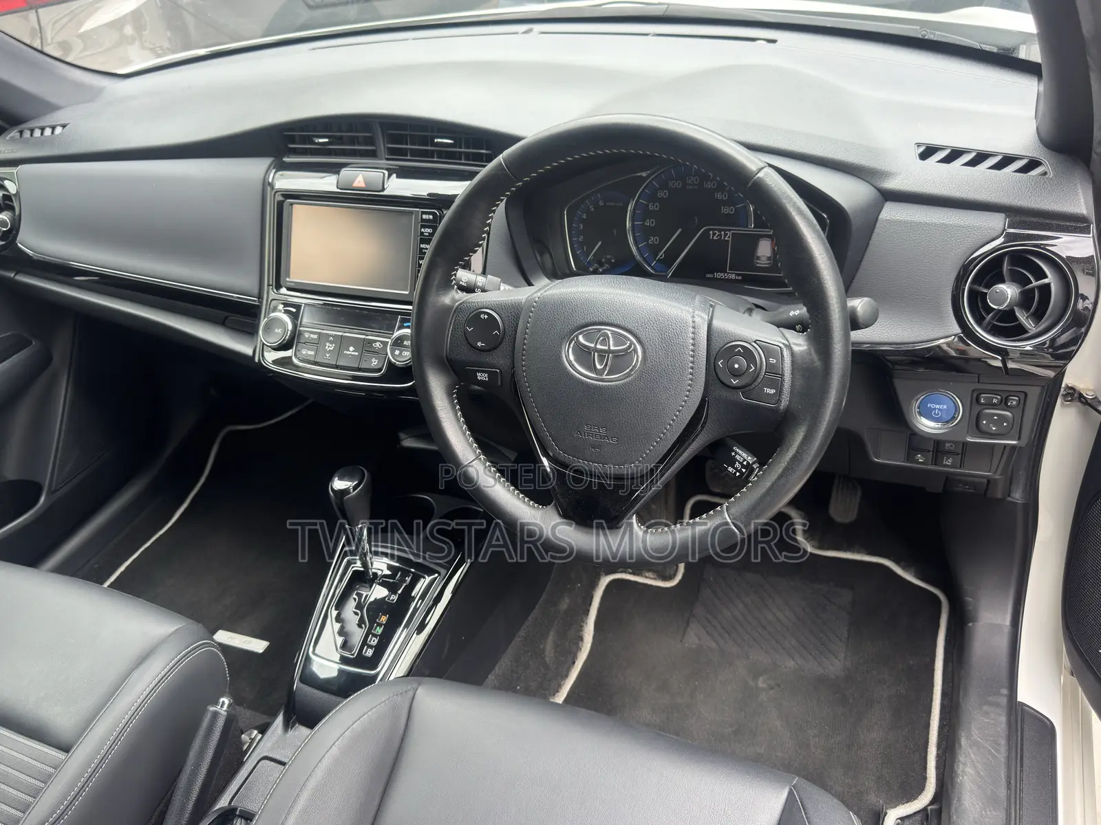 Toyota Corolla Fielder 1.5 Hybrid FWD 2019 White