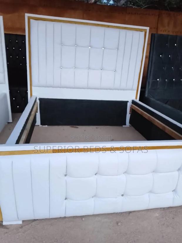 Solid Chesterfield 5 by 6 Bed