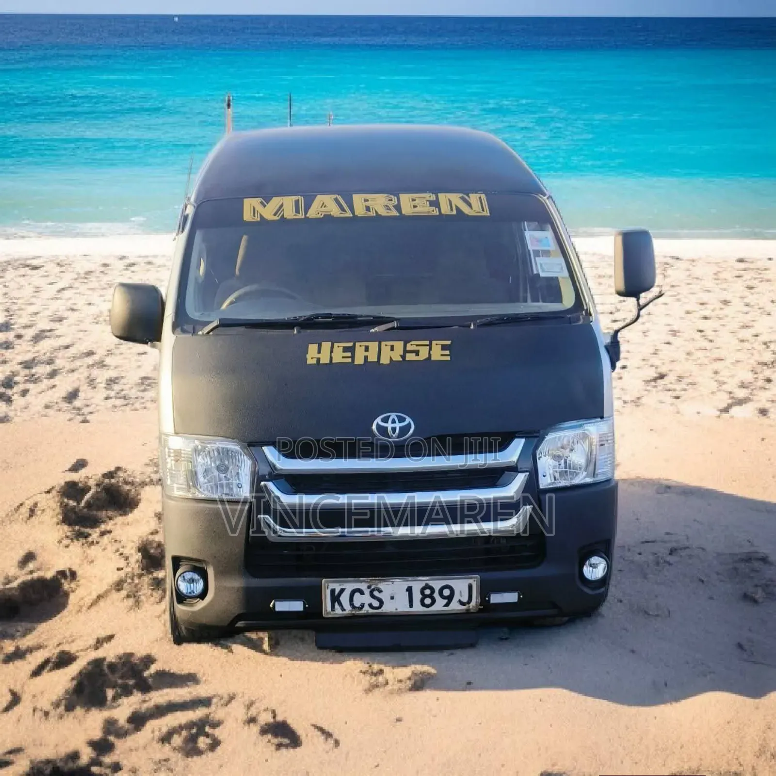 Toyota HiAce 2012 Silver
