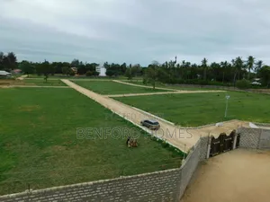 50/100 Square Feets Prime Plots on Isle Mtwapa