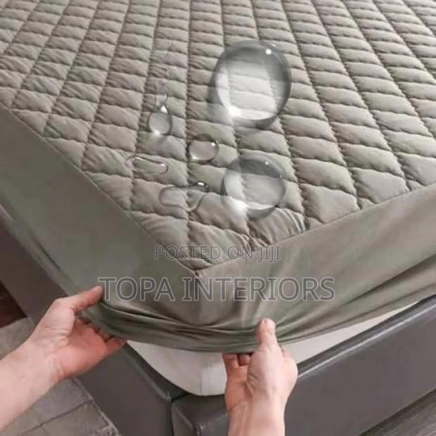 Dark Grey Air BNB Waterproof Mattress Protector Covers With a Deep Fit