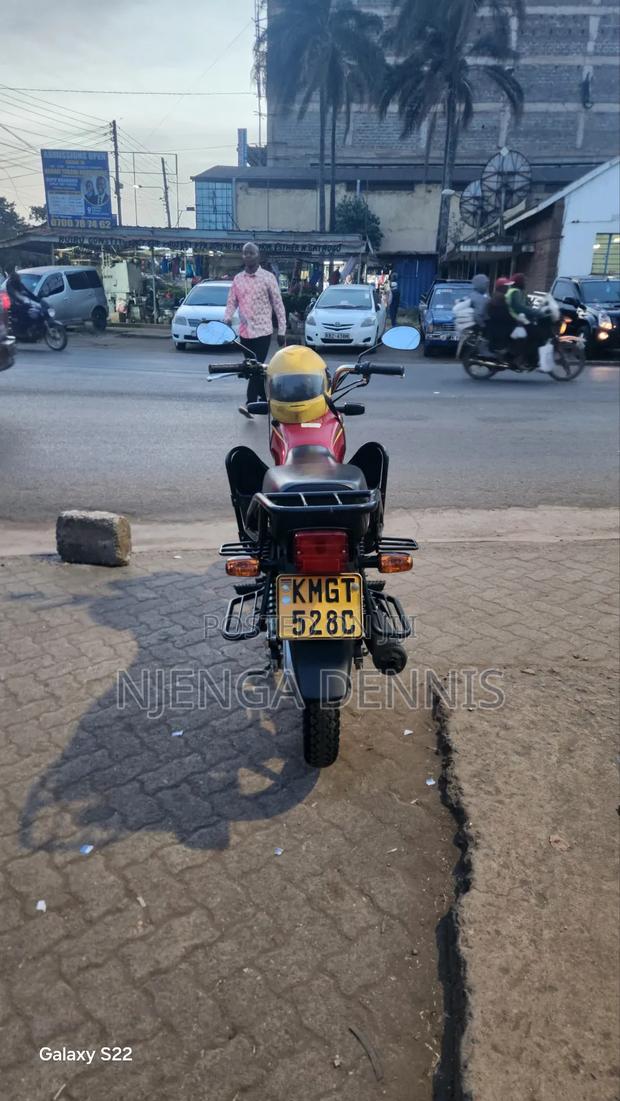 Honda CB 2025 Red - thumbnail 4