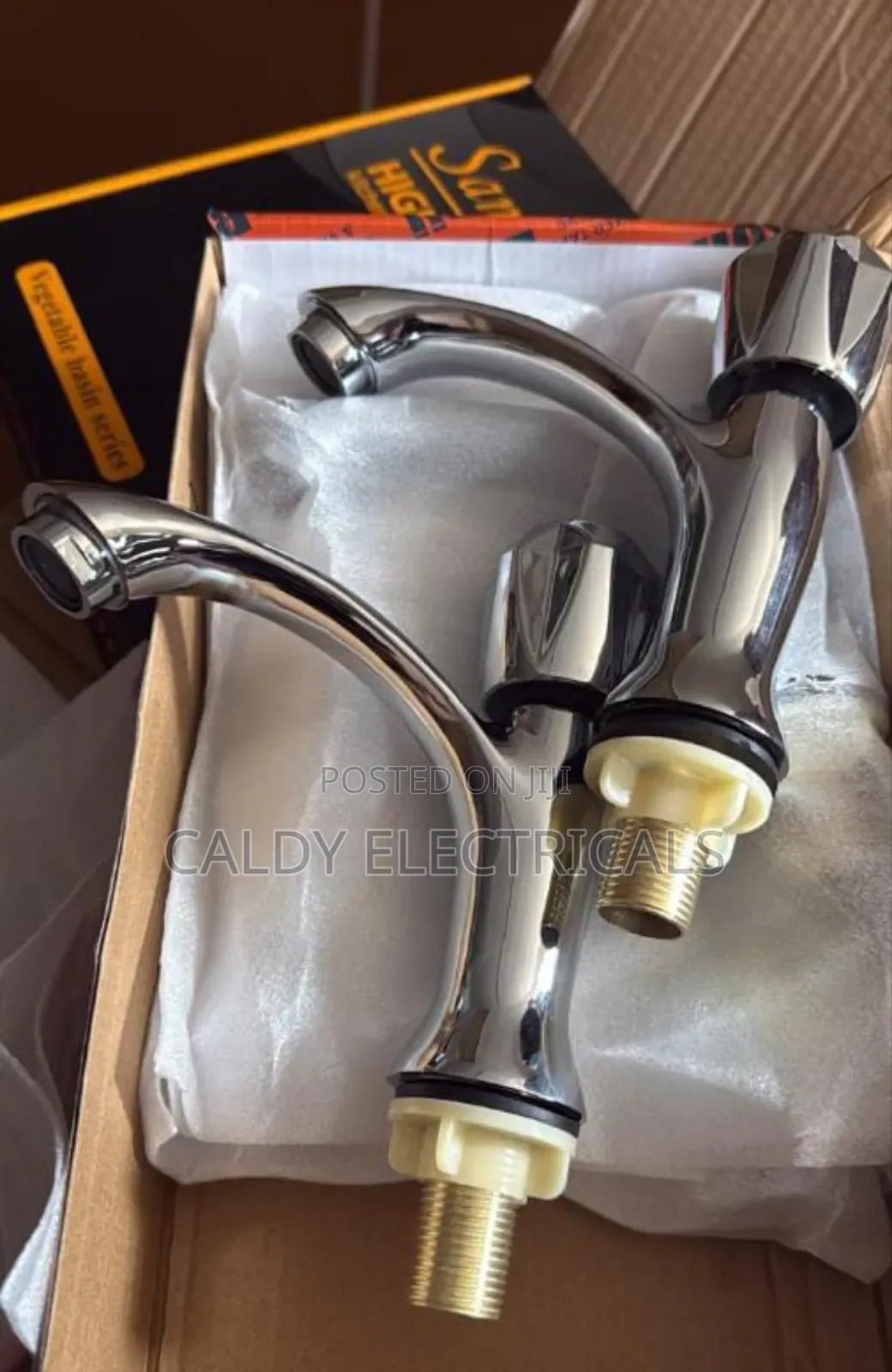 Chrome-Plated Pillar Taps for a Basin Sinks