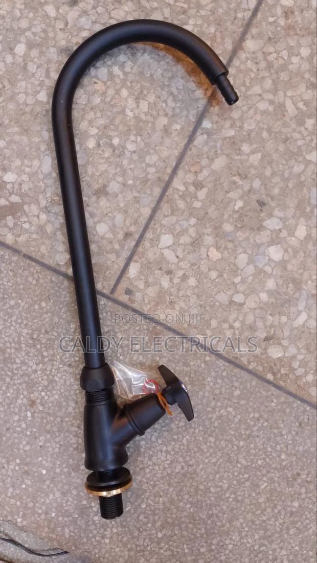 Black Finish Long-Neck Laboratory Water Tap