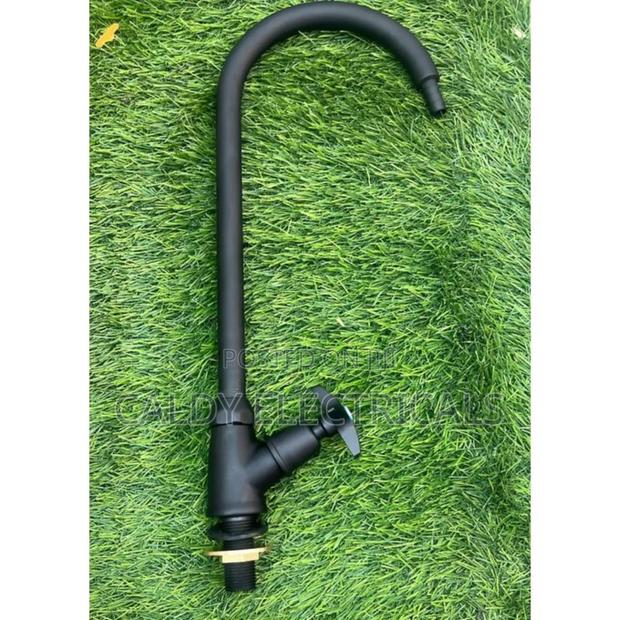 Generic Black Long-Neck Laboratory Water Tap Fg5 - main view