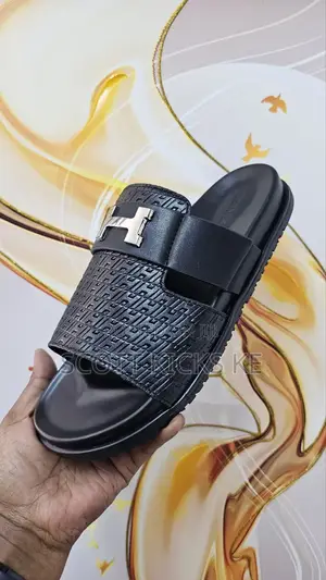 Hermes Paris Sandals 'Black'
Quality 