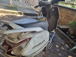 TVS XL 100 2012 White