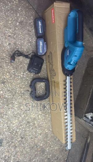 Makita Hedge Trimmer – Powerful Precise Garden Cutting Tool - main view