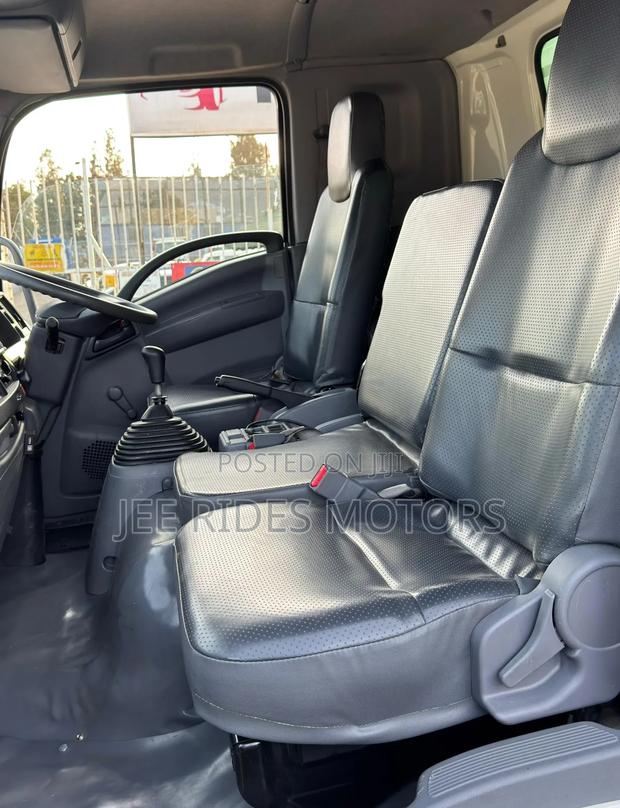 2025 Isuzu Frr90 Blue Power - thumbnail 9