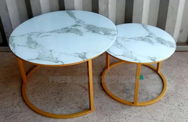 Small Round Nesting Coffee Table - main view