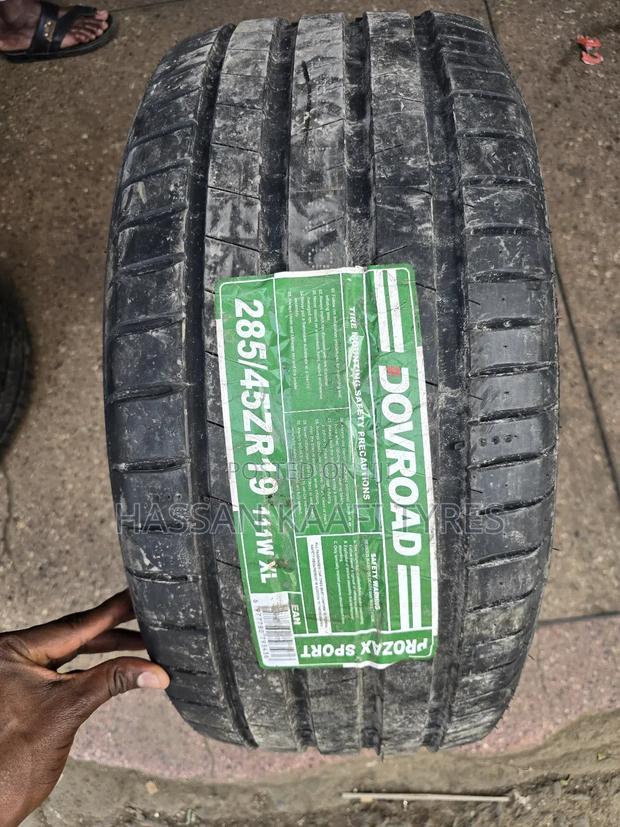285/45r19 Dovroad Tyre