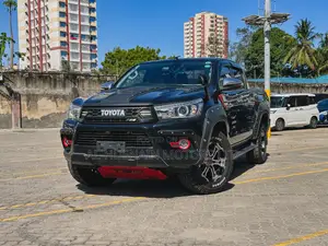 Toyota Hilux 2018 Black