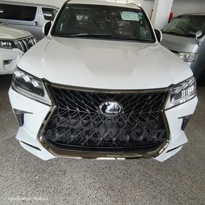 Lexus LX 570 AWD 2020 White