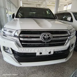 Toyota Land Cruiser 4.6 V8 ZX 2019 White