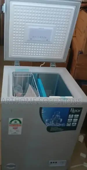 Roch RCF-130-G Chest Freezer." 