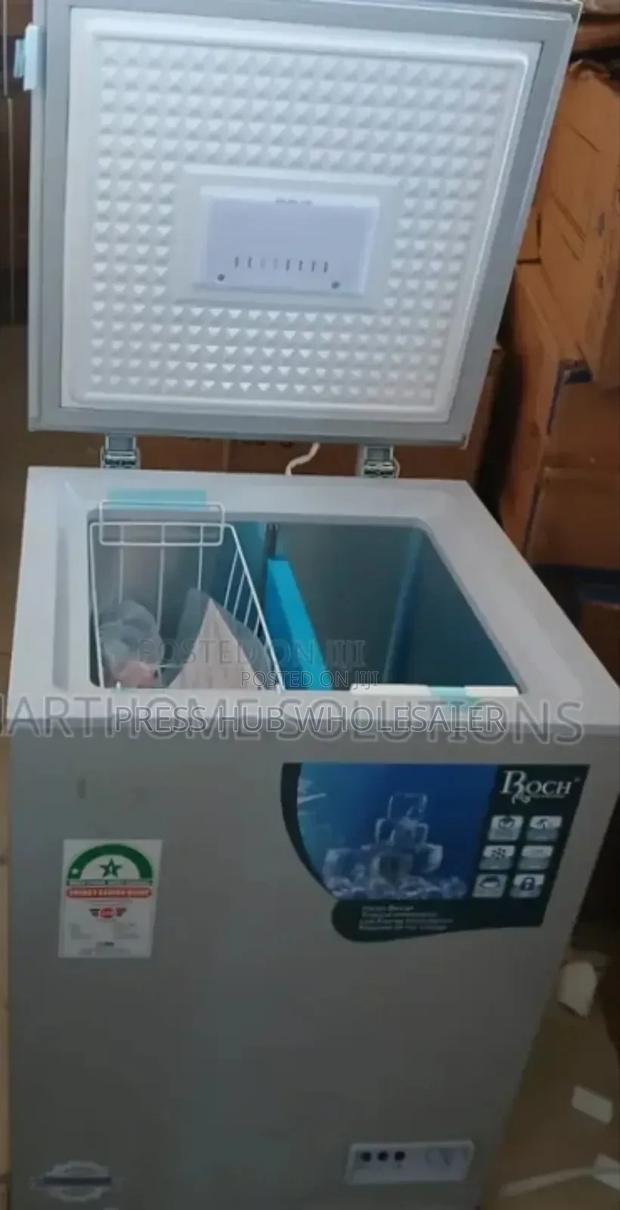 Roch RCF-130-G Chest Freezer." 